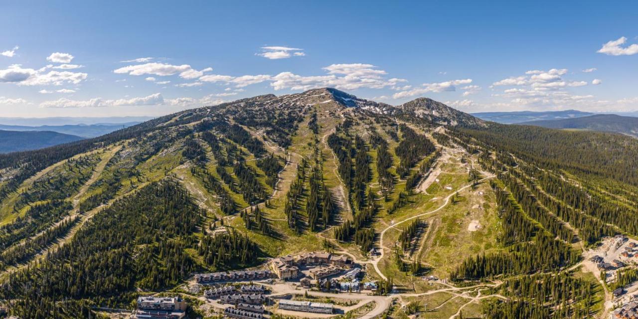 Nest On Perfection - Newly Renovated Ski In Ski Out Mountain View Condo Big White Exterior foto